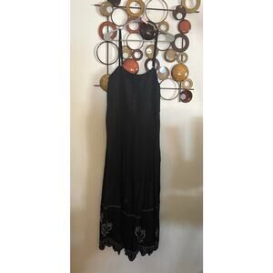 D21: Universal Threads xxl midi to maxi length  dress